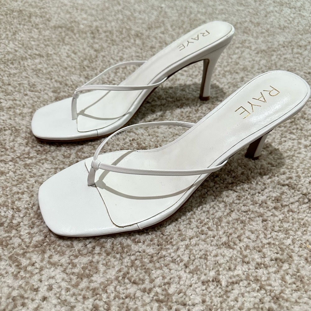 Revolve Raye Corso Heels Mules in White Size 7 - Picture 6 of 7